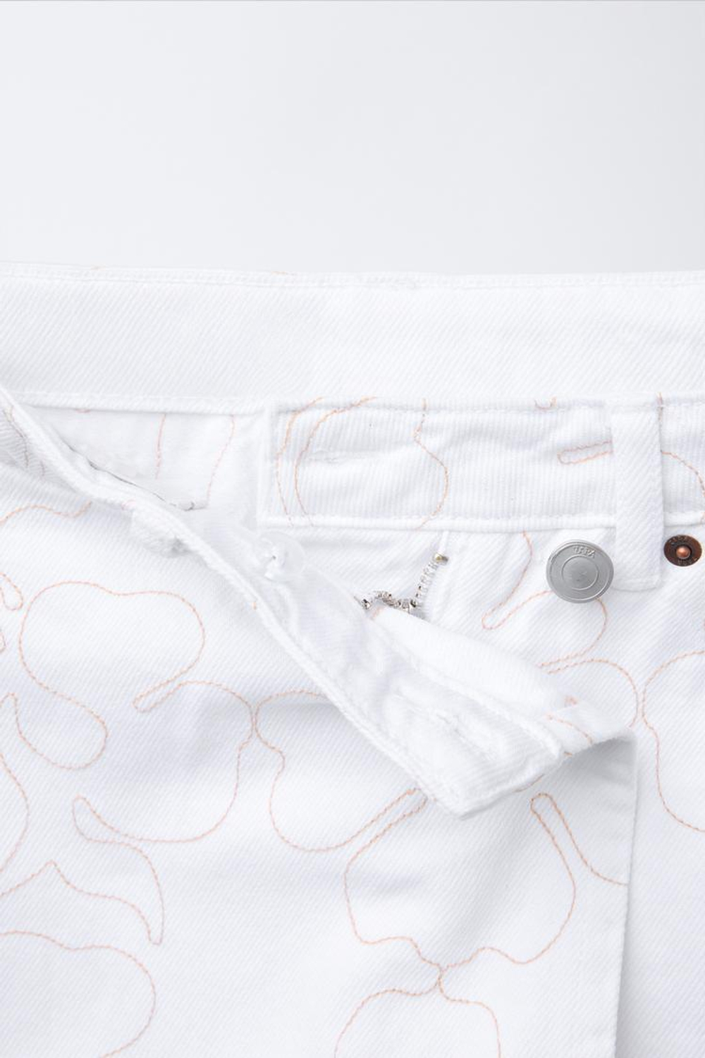 ZARA ЮБКА-ШОРТЫ С ВЫШИВКОЙ И ЗАПÁХОМ, БЕЛЫЙ
