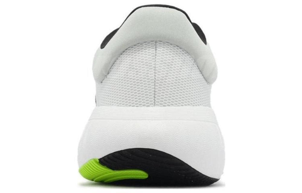 Кроссовки Adidas Response
