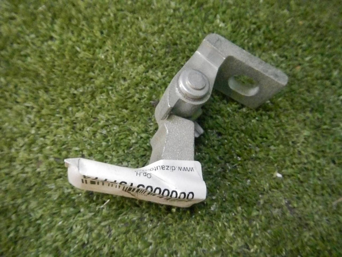 Петля двери передняя правая нижняя VW Tiguan 1 (2007-2016)