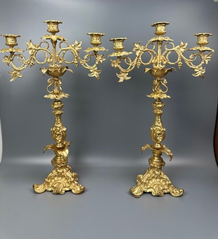 Пара канделябров в дворцовом стиле