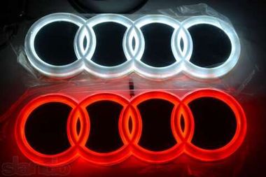 Значок с подсветкой 3D AUDI BLUE KING