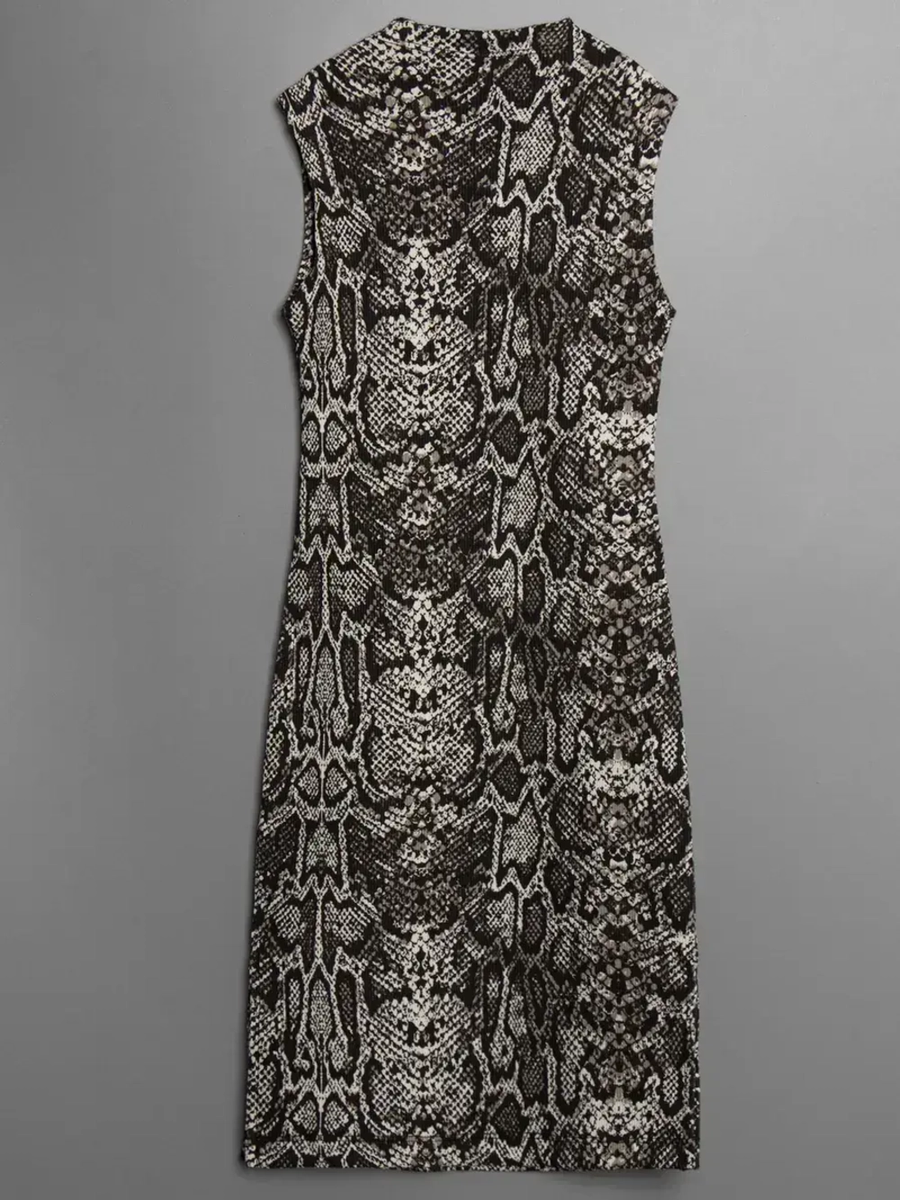 Платье для девочки летнее без рукавов