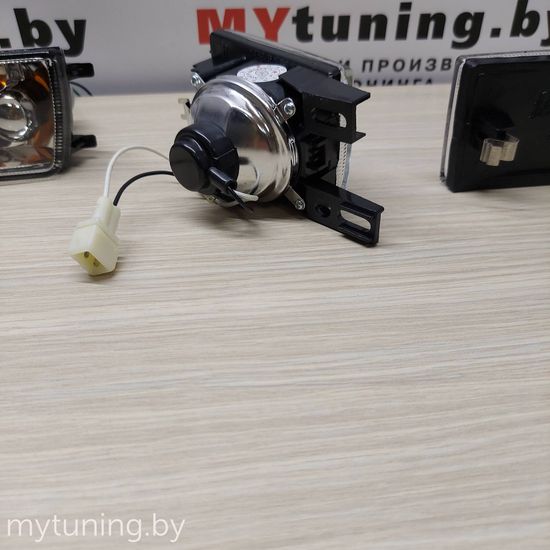 Поворотники с галогеном VW Golf 3 / Vento black