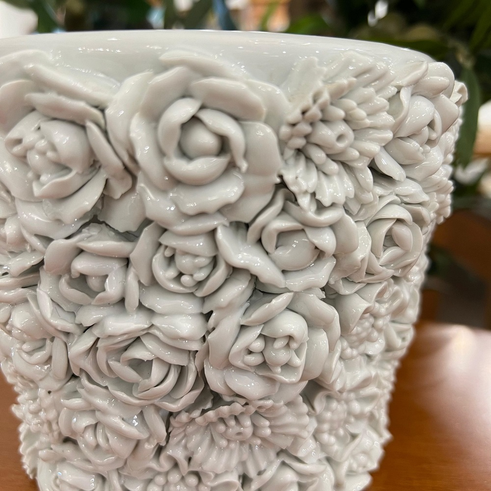 Кашпо Цветы фарфоровое