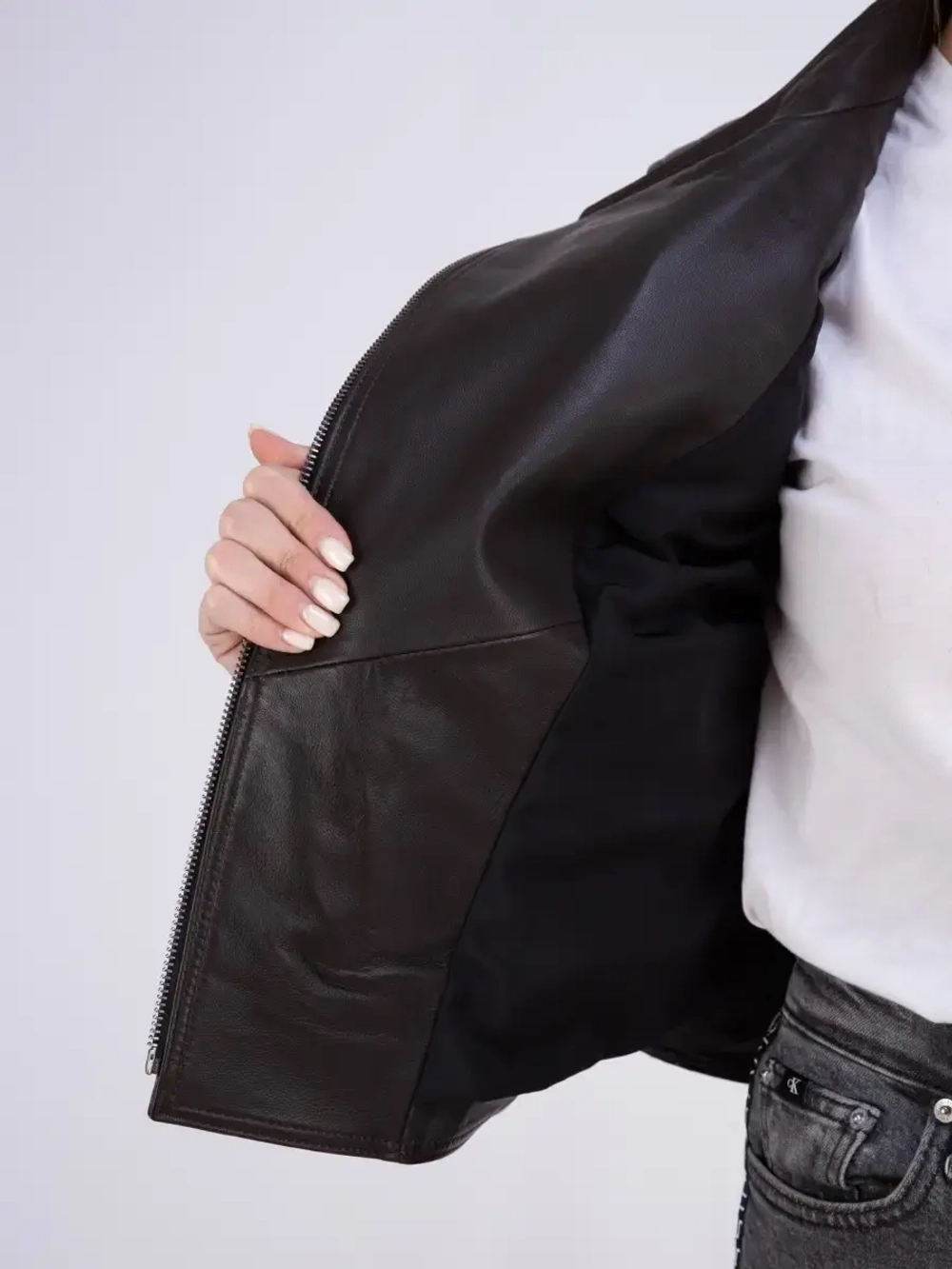 Косуха укороченная демисезонная куртка из натуральной кожи