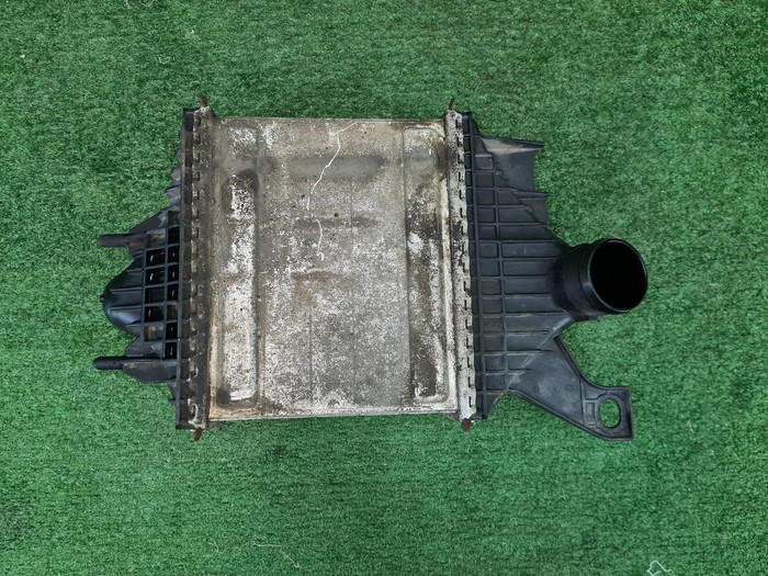 Интеркулер Range Rover Sport 2 (2013-2022)