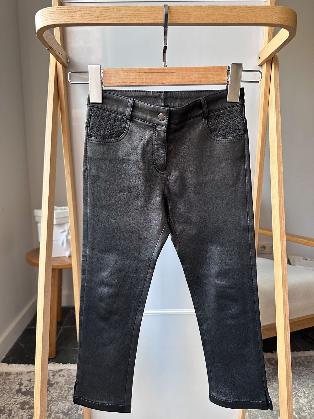 Кожаные брюки Christian Dior, 110