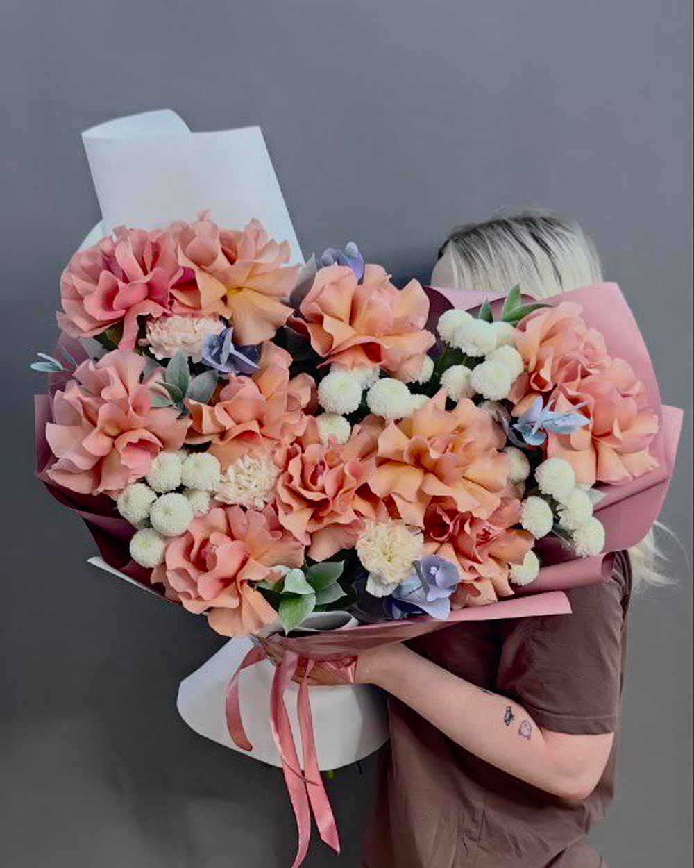 Авторский букет с 11 французскими розами