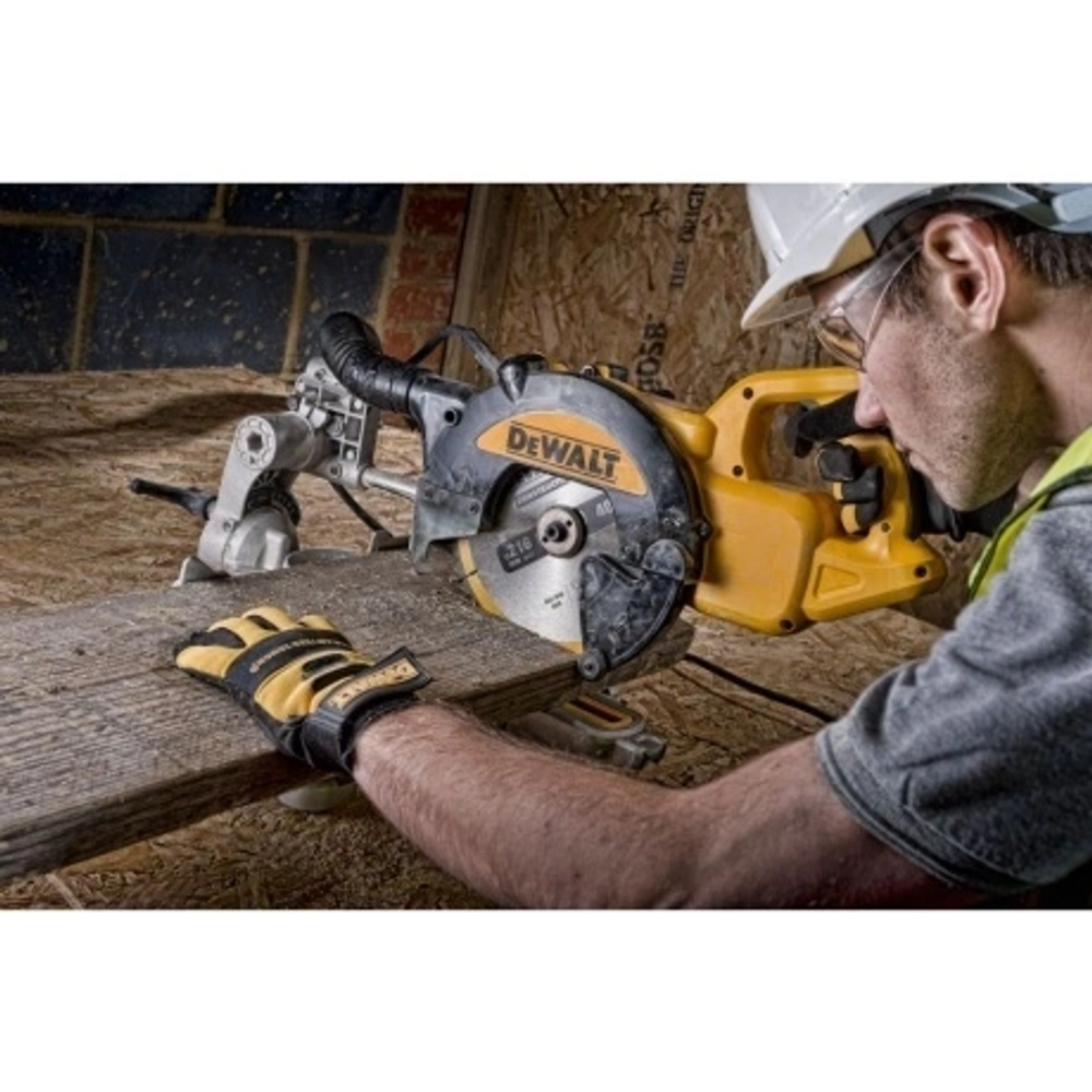 Торцовочная пила DeWalt DWS773 (DWS773-QS)