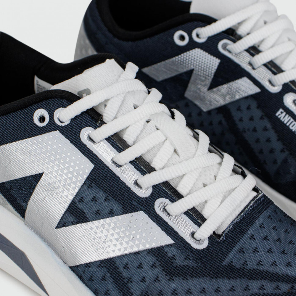 кроссовки New Balance Fuelcell Rebel v4 Graphite Black / White