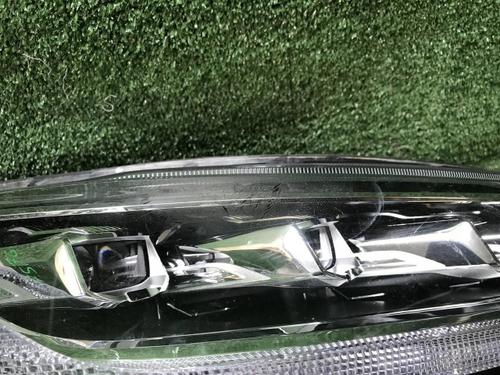 Битая Фара правая Haval Jolion (2021-н.в.) LED