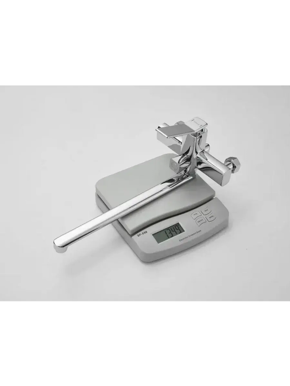 B22618 Смеситель для ванны BELZ