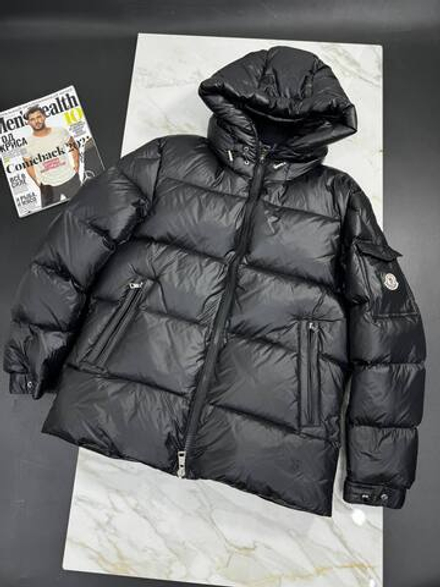 Пуховик Moncler