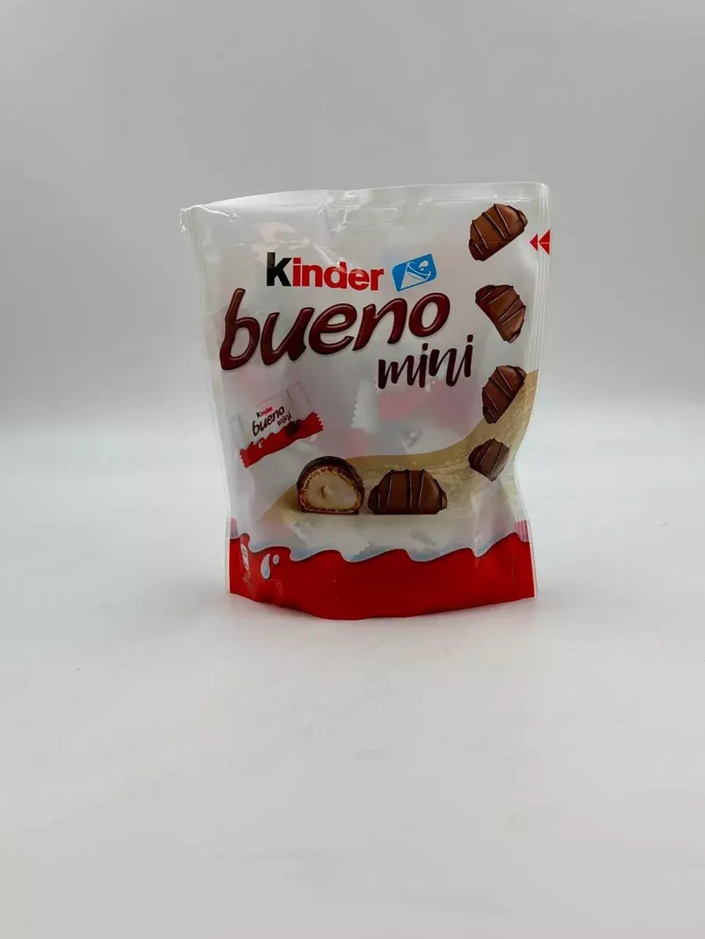 Вафли с молочно-ореховым кремом Kinder Bueno mini