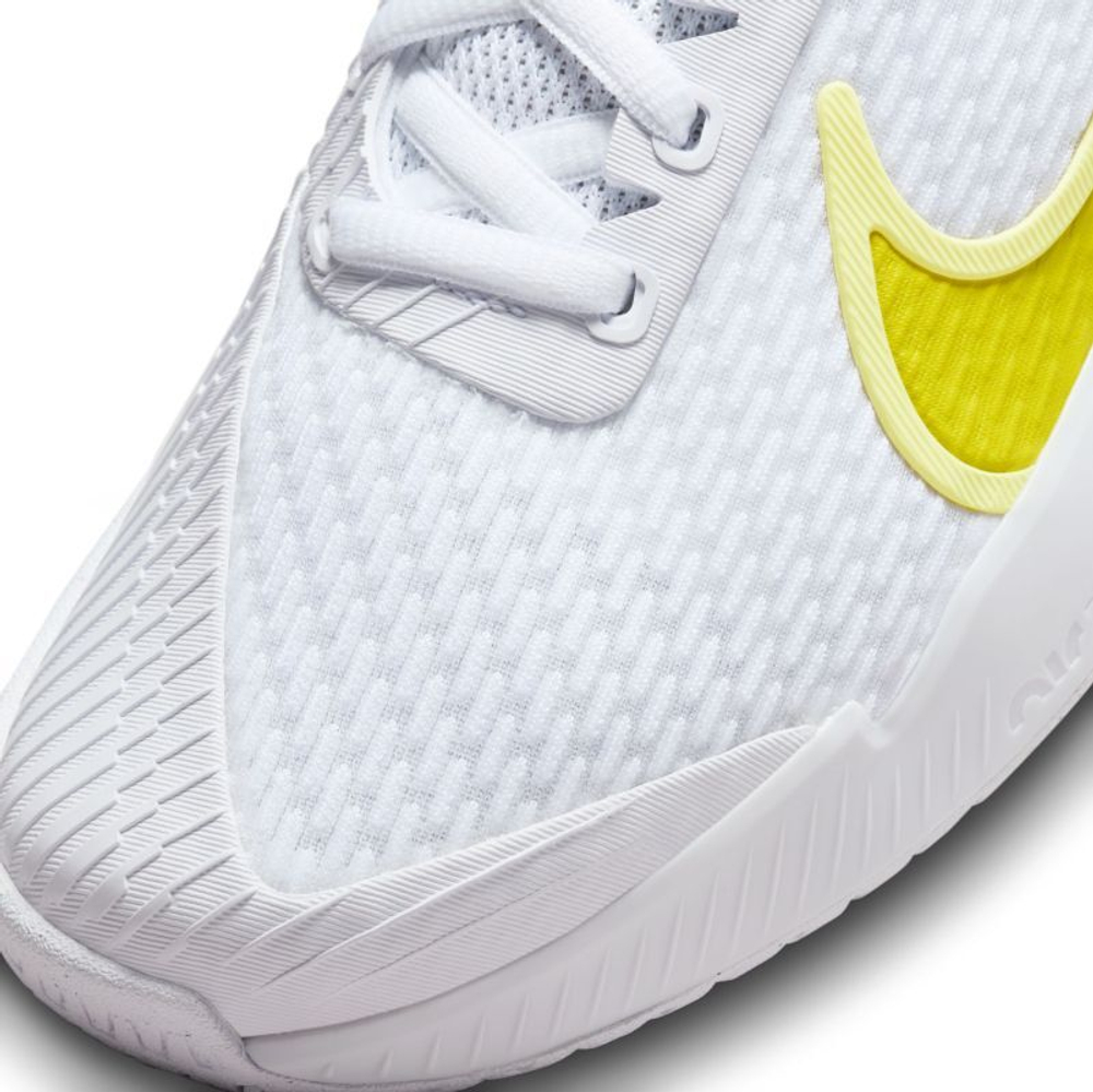 Женские Кроссовки теннисные Nike Zoom Vapor Pro 2 - white/high voltage luminous green