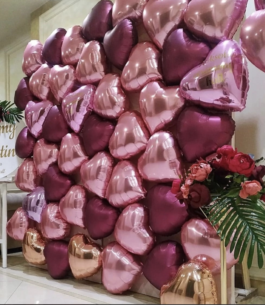 Стена из сердец