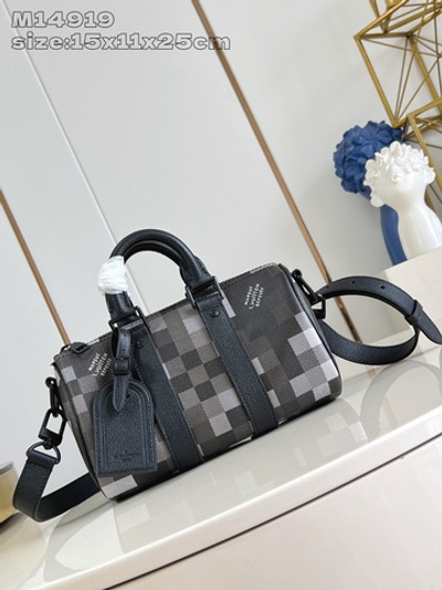 Louis Vuitton Keepall 25