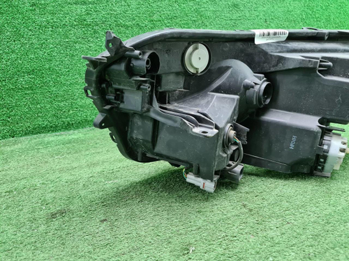 Битая Фара правая Toyota RAV4 4 CA40 (15-19) LED