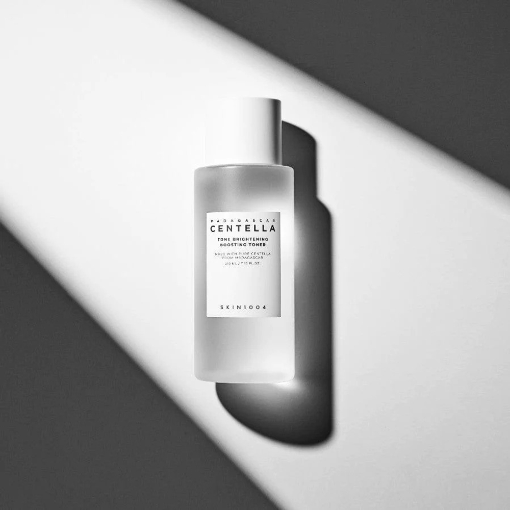 Skin1004 Madagascar Centella Tone Brightening Boosting Toner осветляющий тонер