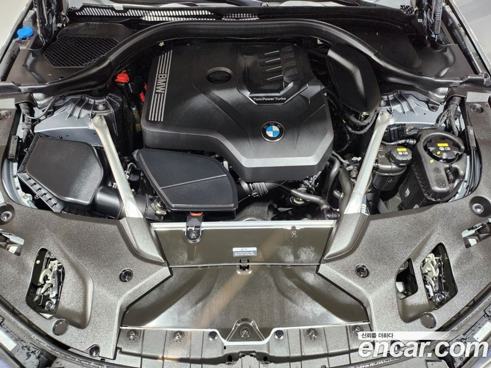 BMW 5 Series (G30) 530i M Sports (01.2023)