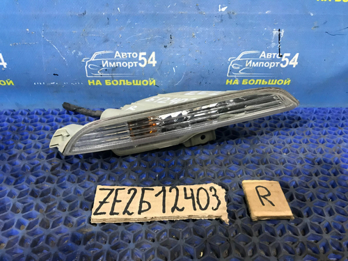 Повторитель в бампер правый Honda INSIGHT 2009-2011