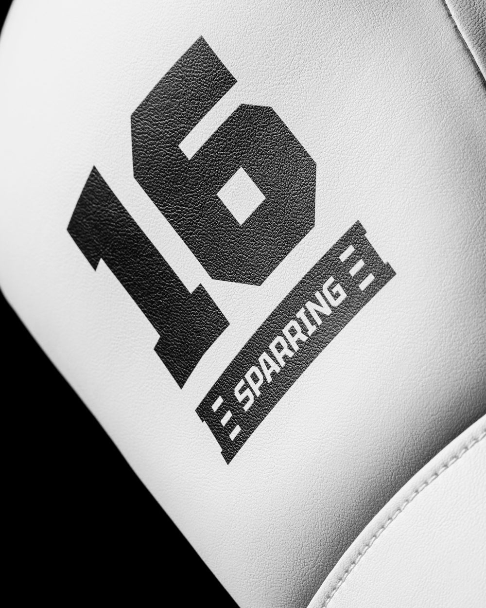 Безопасные перчатки для спарринга Ultimatum Boxing Белые