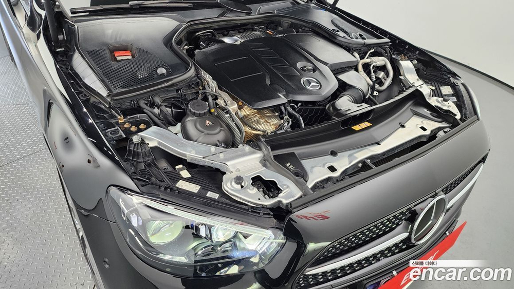 Mercedes-Benz E-Class W213 E220d 4MATIC AMG Line (07.2021)