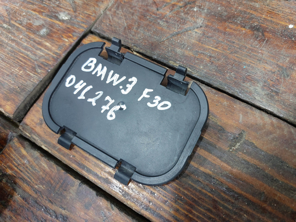 Заглушка Накладка воздуховода радиатора BMW 3-Series (F30) 11-20 Б/У Оригинал 51747390255