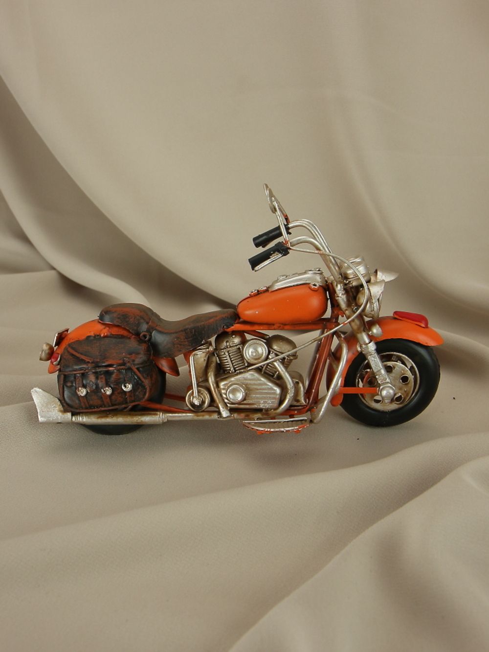 R&D Модель мотоцикла Harley Davidson красный