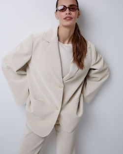 Жакет свободного кроя из искусственной замши молочный