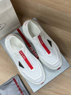 Кроссовки Prada