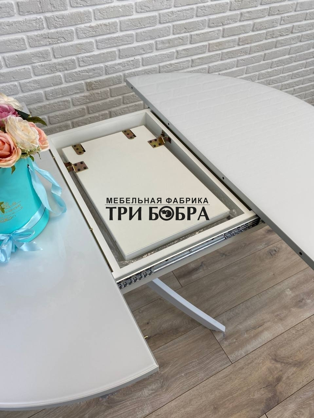 Стол круглый стеклянный Белый