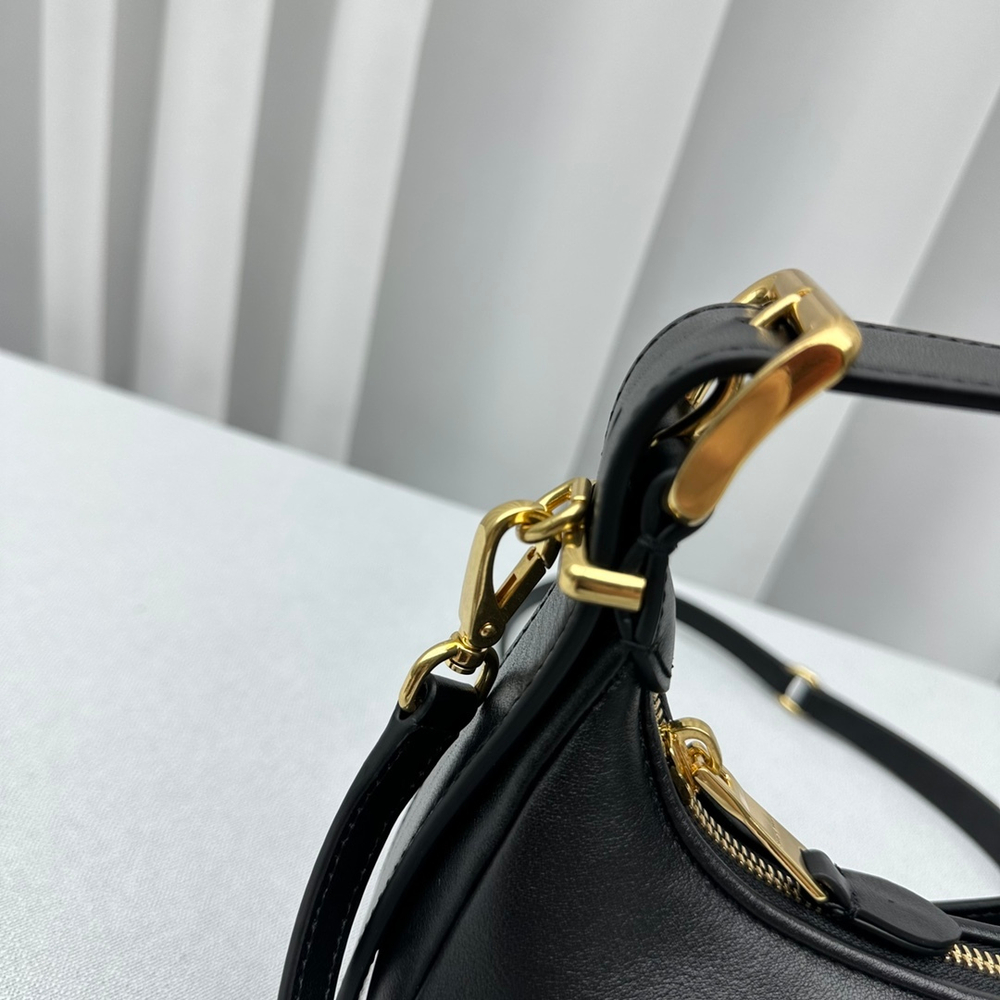 Miu Miu Hobo Bag 17 cm