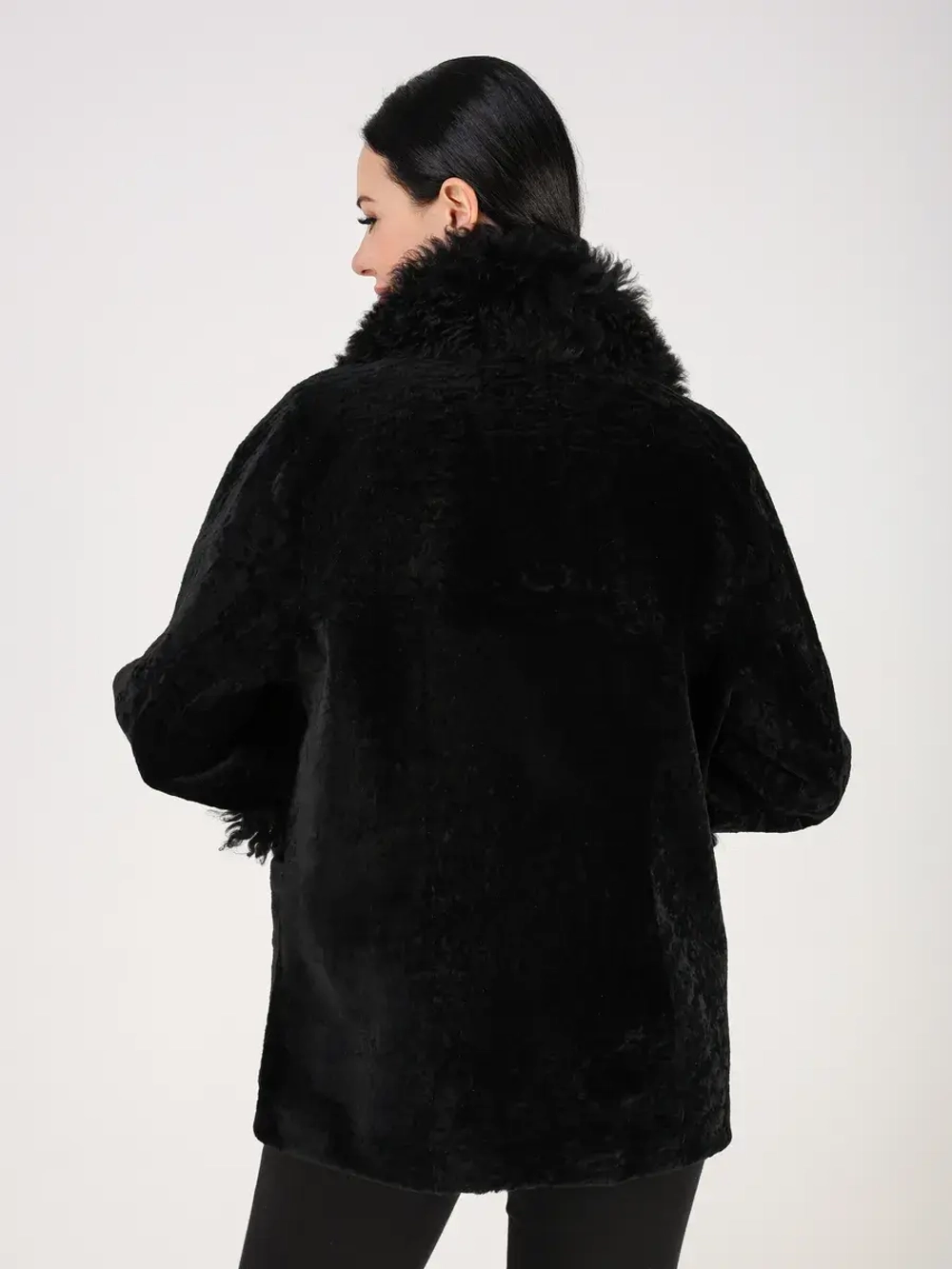 Дубленка зимняя шуба натуральная короткая двусторонняя