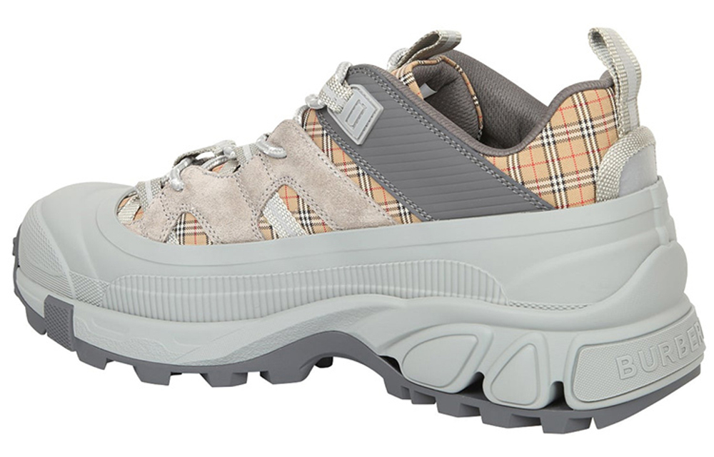 Burberry Arthur