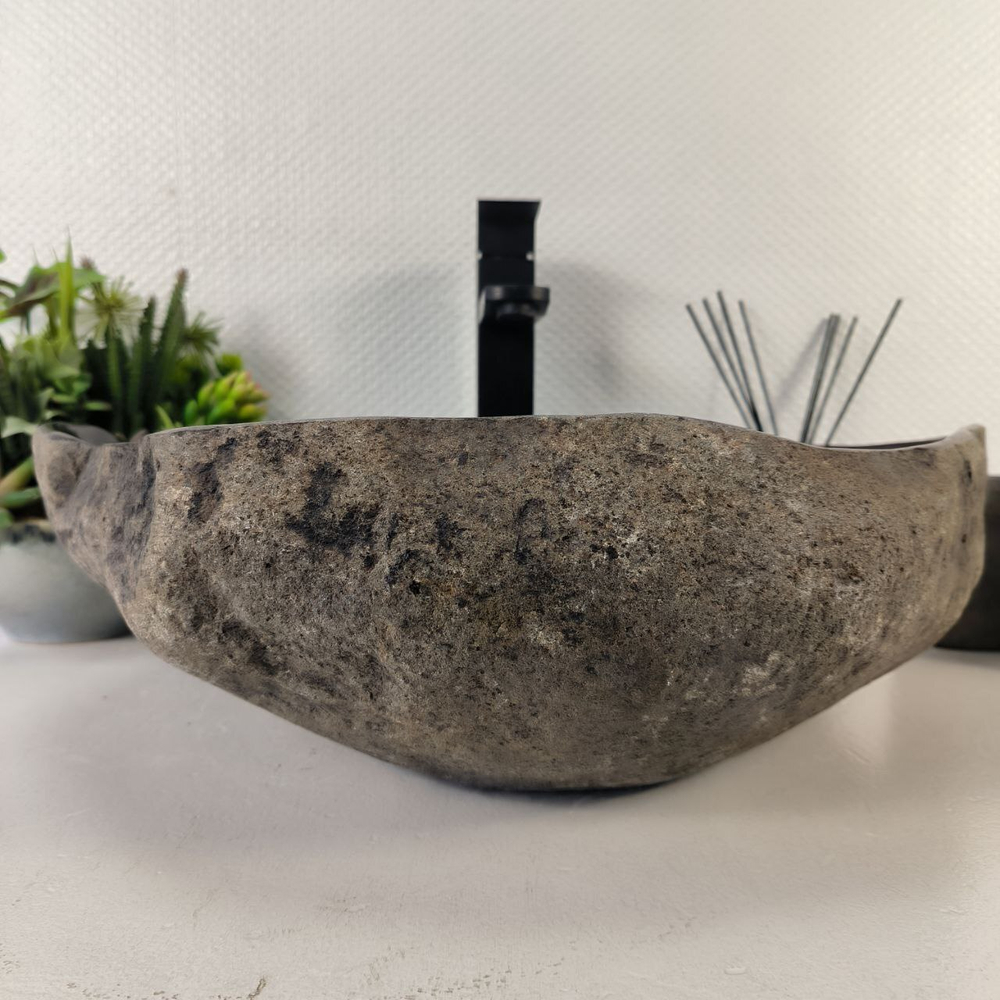 Раковина из речного камня RS-65488 48*42*15 0861
