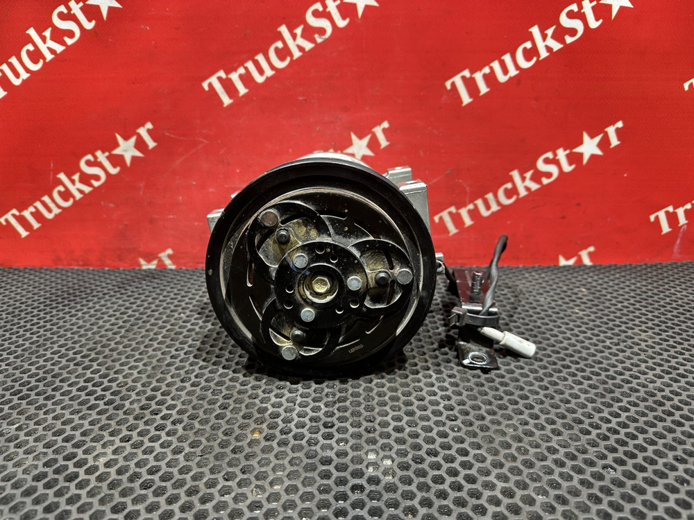 Компрессор кондиционера 2023г.