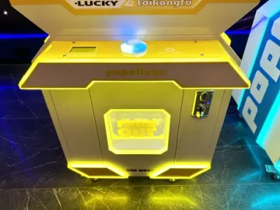 Призовой автомат «Космозаяц» с купюроприемником