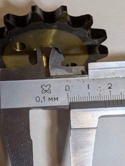 - Звезда ведущая для мопеда, питбайка (428-14) 17мм с закаленными зубьями