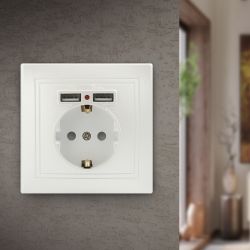 Розетка Intro Plano 1-410-06 с заземлением 2P+E Schuko со шторками, 16А-250В + 2хUSB 5В-2,1А, IP20, СУ, перламутр