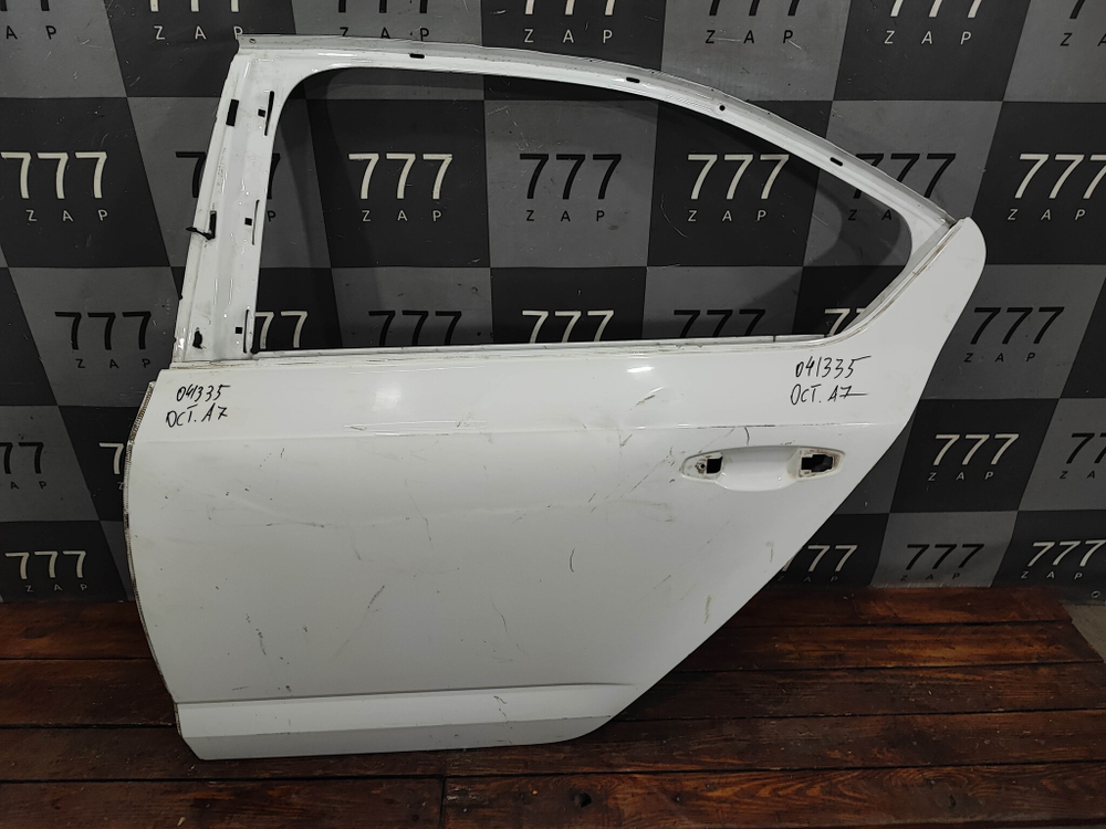 Дверь задняя левая Skoda Octavia 3 (A7) 13-20 Б/У Оригинал 5E5833055B