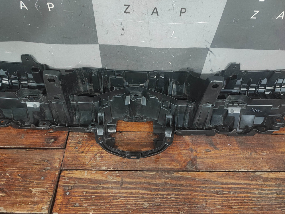 Кронштейн решетки радиатора Toyota RAV4 V (XA50) 18-нв Б/У Оригинал 531150R030