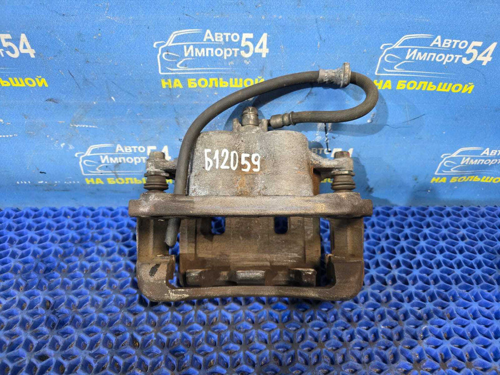 Суппорт тормозной передний правый Honda ELYSION 2006-2013