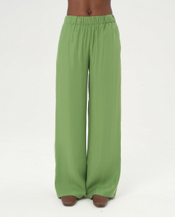 Широкие брюки с эластичным поясом из модала