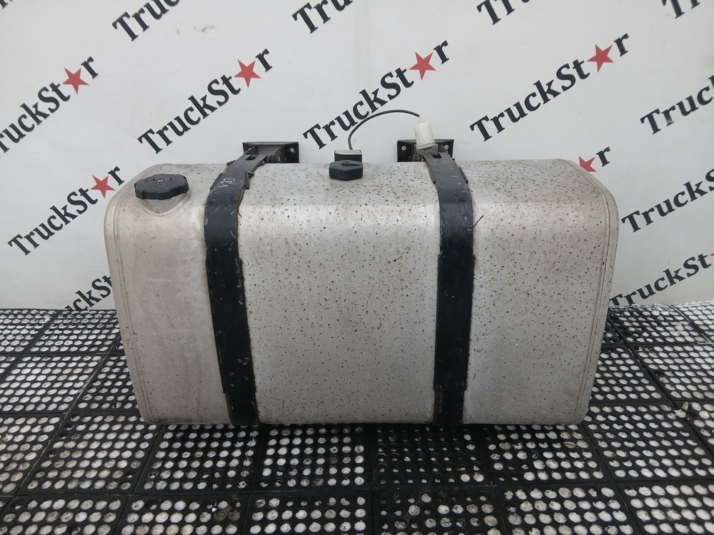 Бак топливный 490L