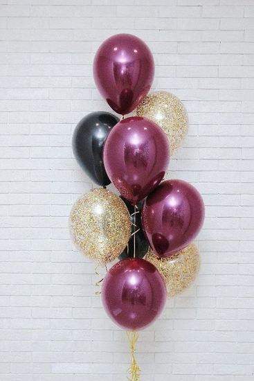 Фонтан из шаров бордо