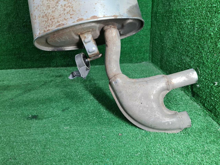 Глушитель Geely Tugella (2019-н.в.)