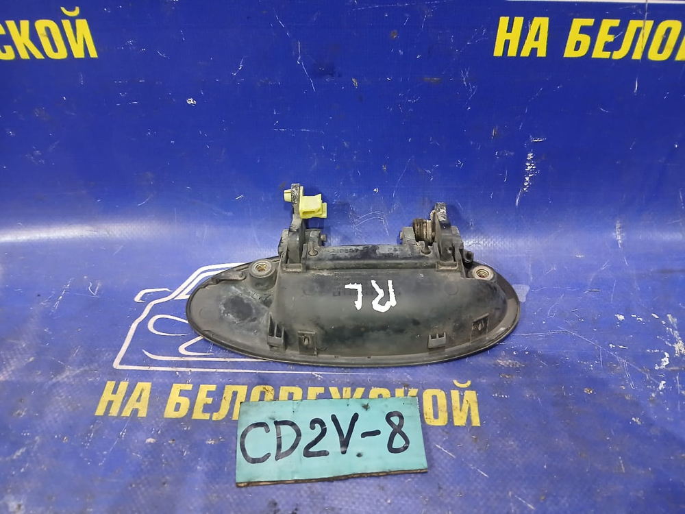 Ручка двери задней левой внешняя MITSUBISHI LIBERO 2001