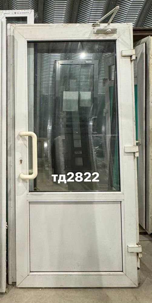 Дверь Пластиковая Б/У Входная 225(в) х 107(ш)