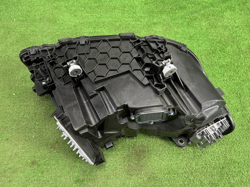Фара левая BMW X3 G01 (2021-н.в.) LED (В сборе)